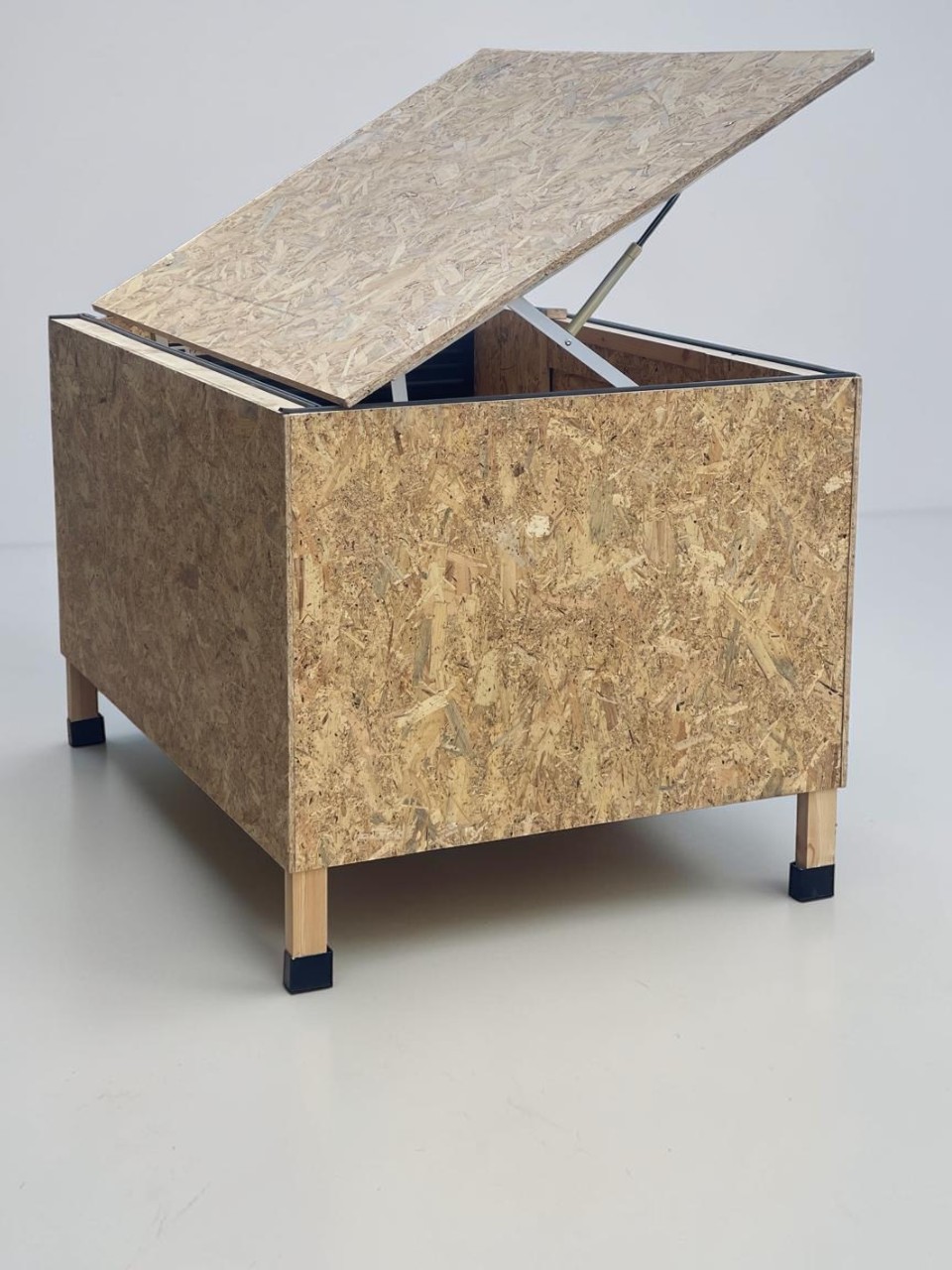 brooder box for chicks - 1